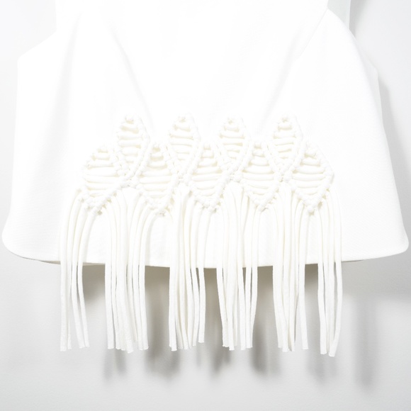 Tibi Macramé Applique Fringe Top (white) Size 2 - Picture 3 of 9